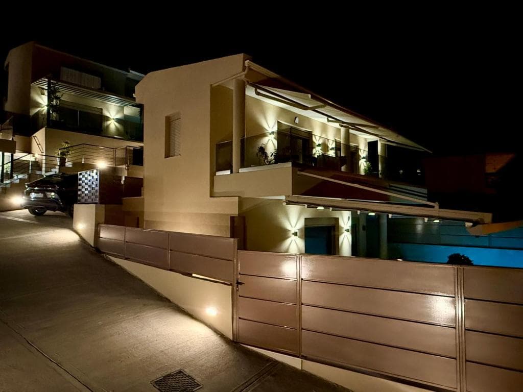 Modern Kitchen Luxury Villa Perigiali