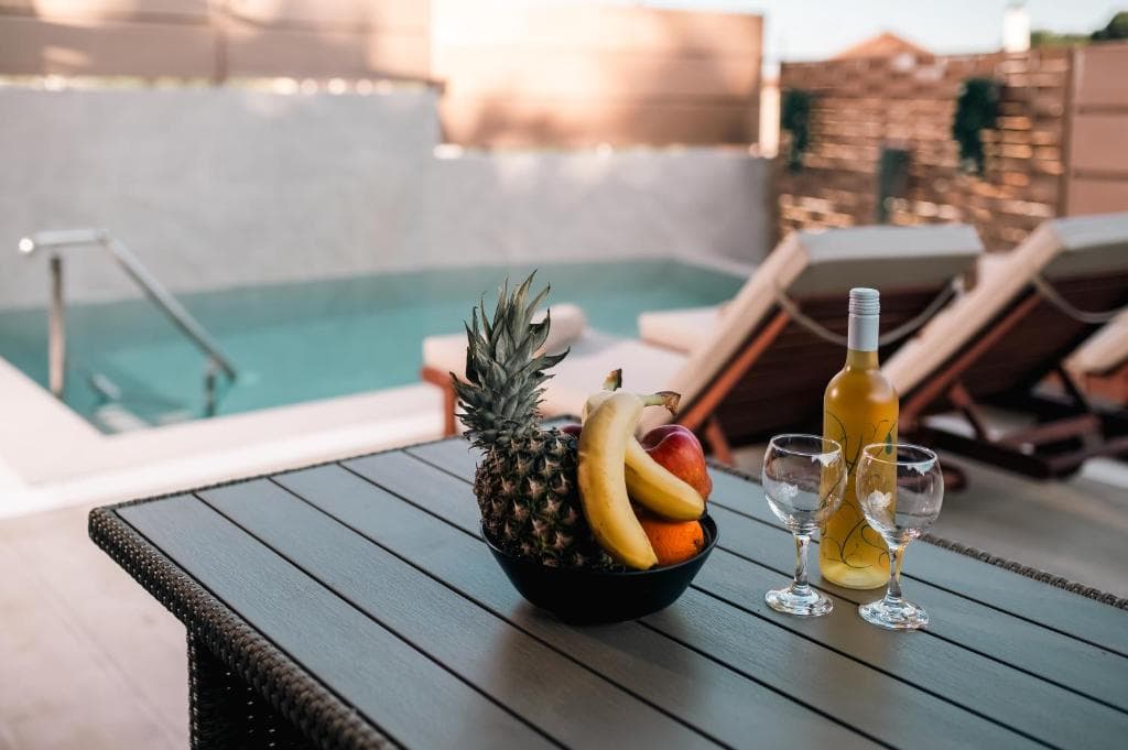 Luxury Villa Near Beach Perigiali