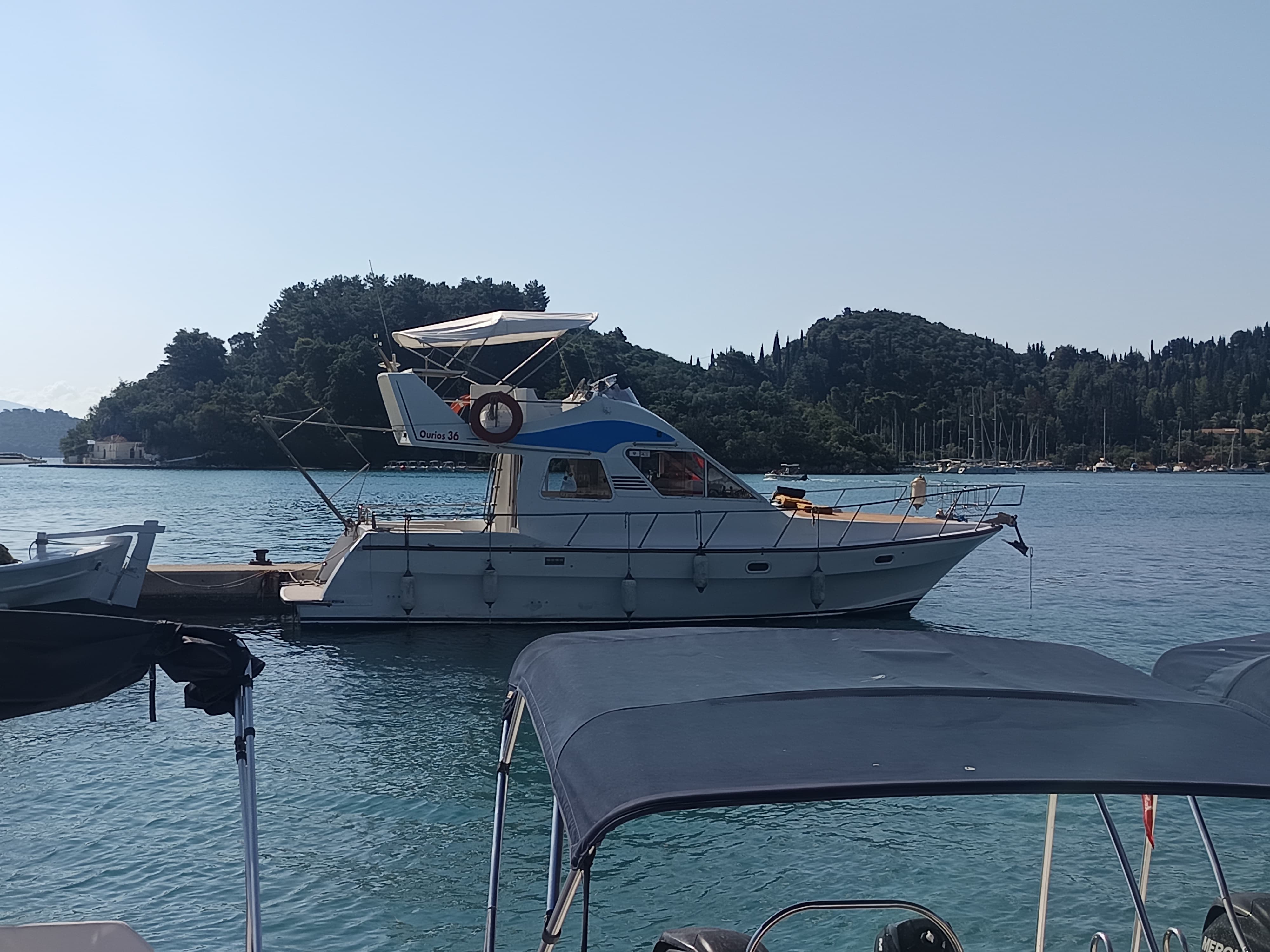 Captain Dream private boat cruise in nidri